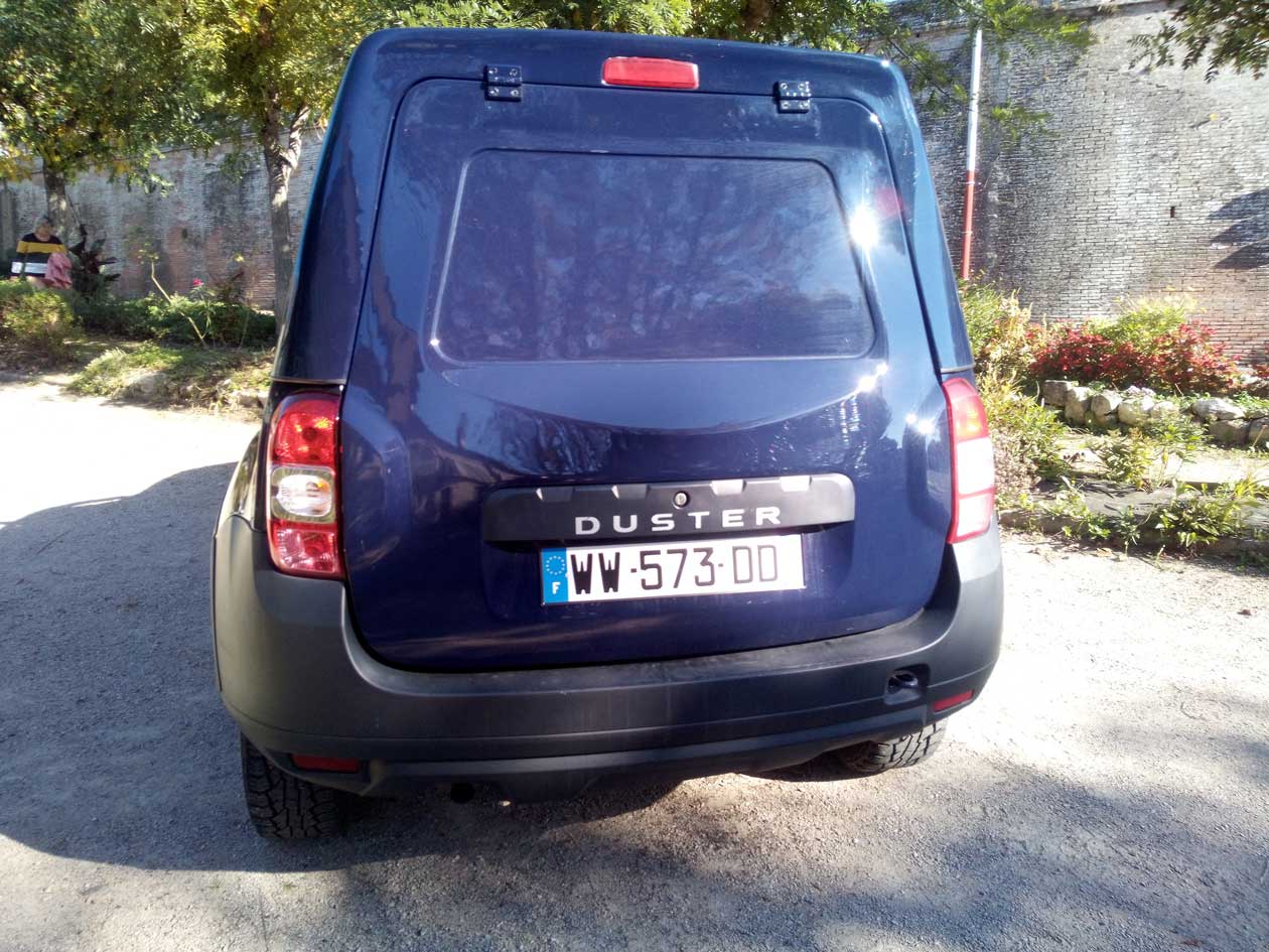 voiture-duster-2